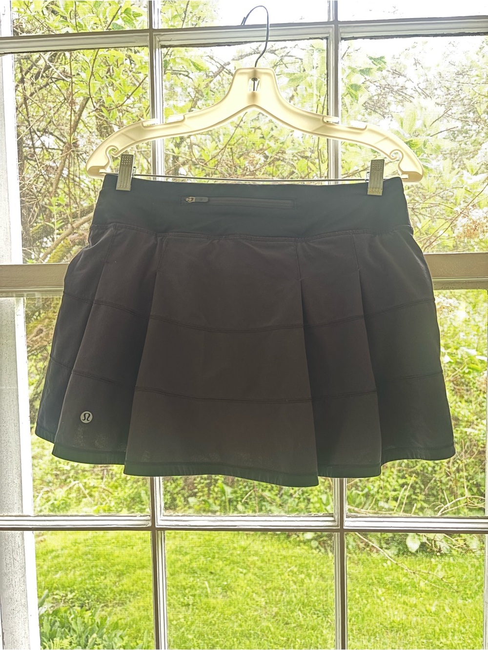 lululemon athletica Black Skater Tennis Skirt with Zip Pocket - Picture 4 of 16